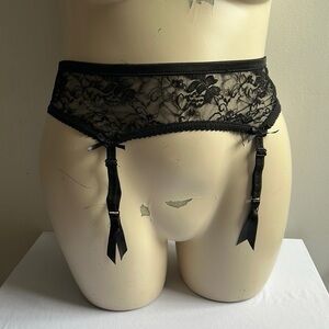 Lace Garter Belt La Petite Coquette XL